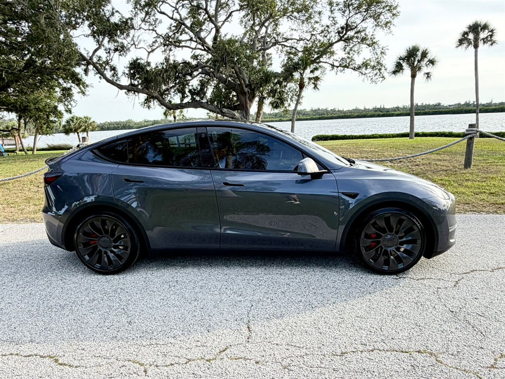 2023 Tesla Model Y Performance - Photo 21