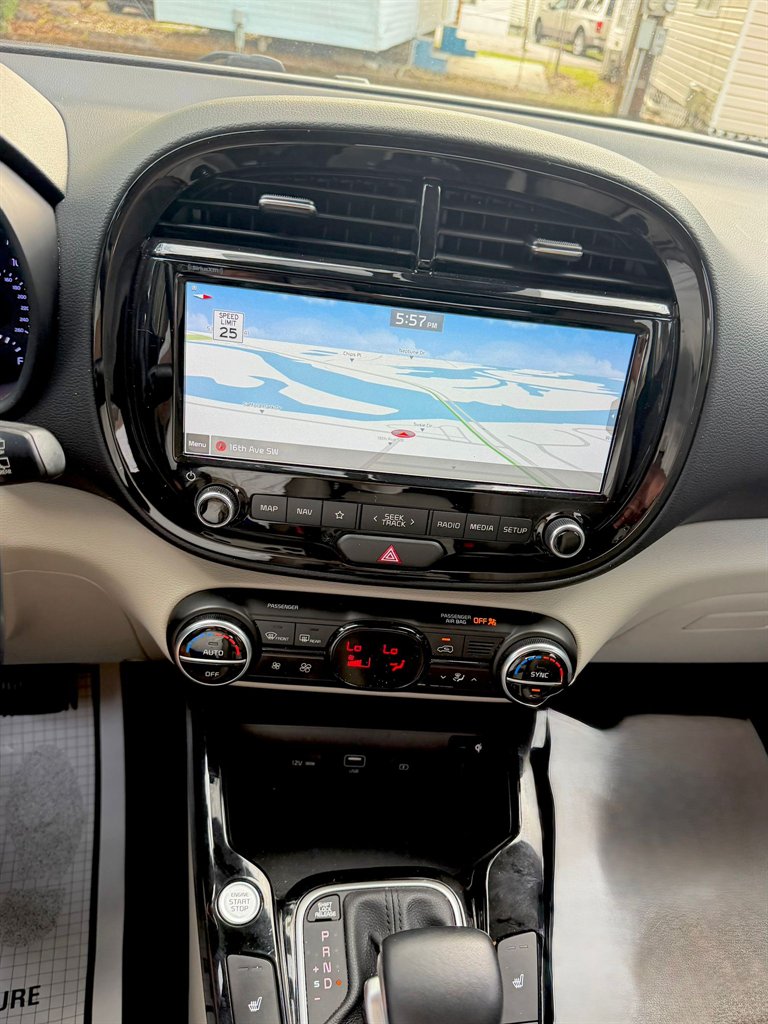 2020 Kia Soul EX - Photo 13