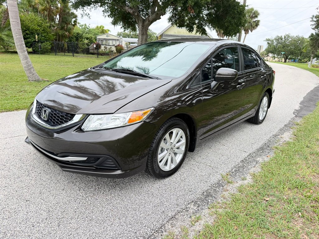 2014 Honda Civic LX CVT's photo