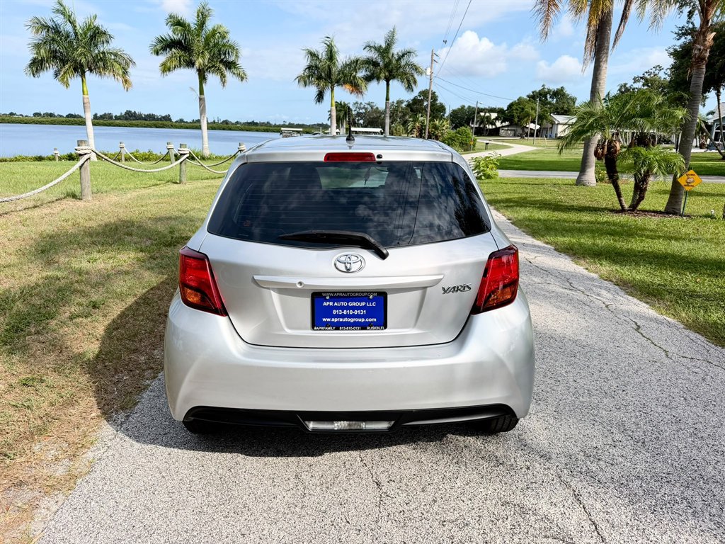 2017 Toyota Yaris SE - Photo 19