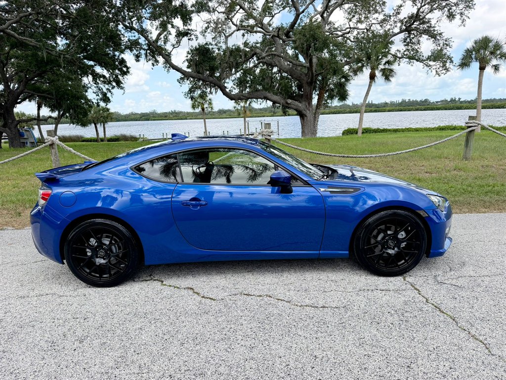 2015 Subaru BRZ Limited - Photo 9