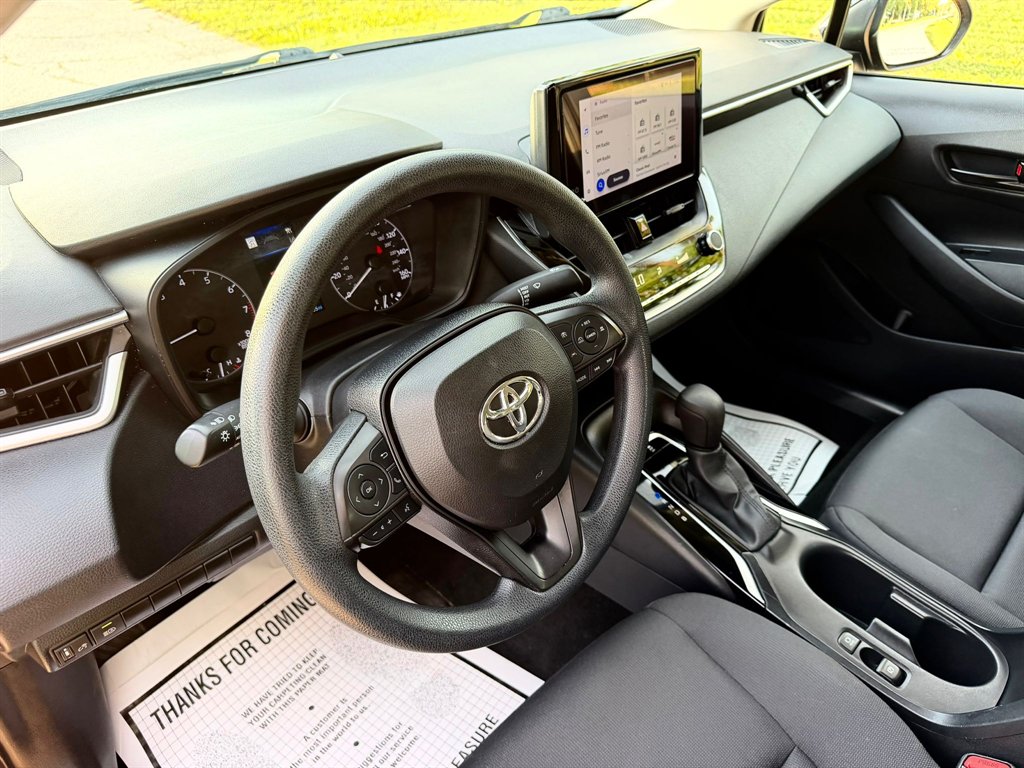 2024 Toyota Corolla LE - Photo 11