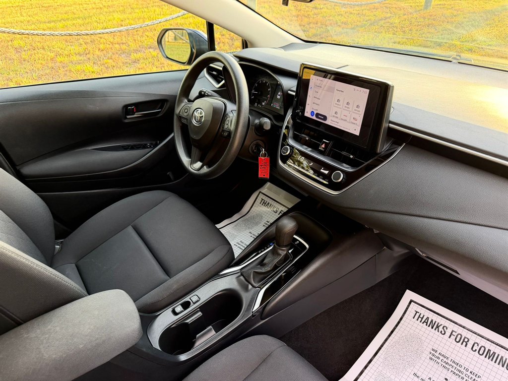 2024 Toyota Corolla LE - Photo 17