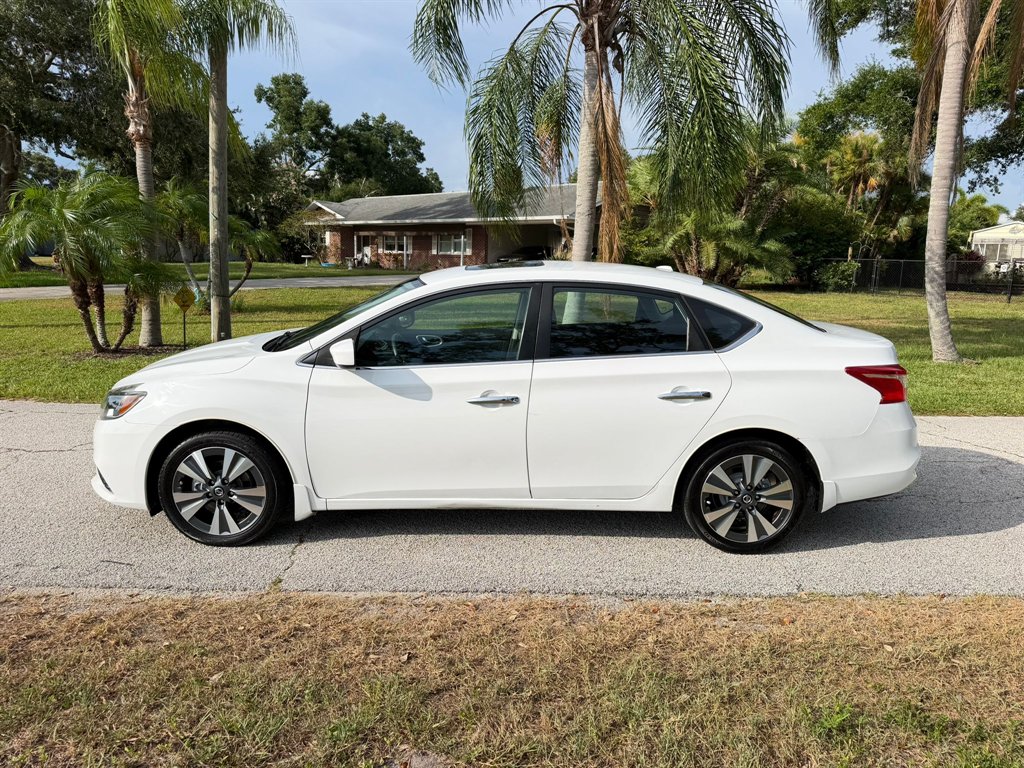 2019 Nissan Sentra SV - Photo 7