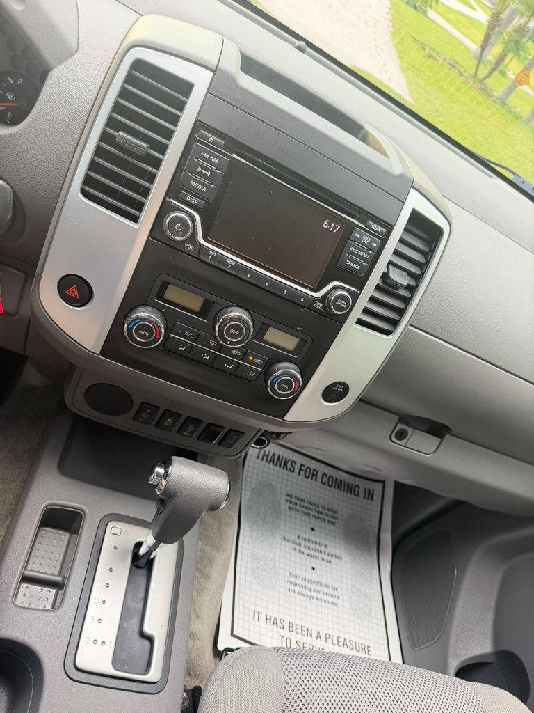 2017 Nissan Frontier SV - Photo 9