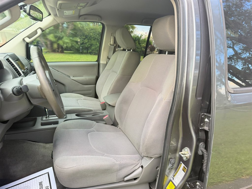 2017 Nissan Frontier SV - Photo 8