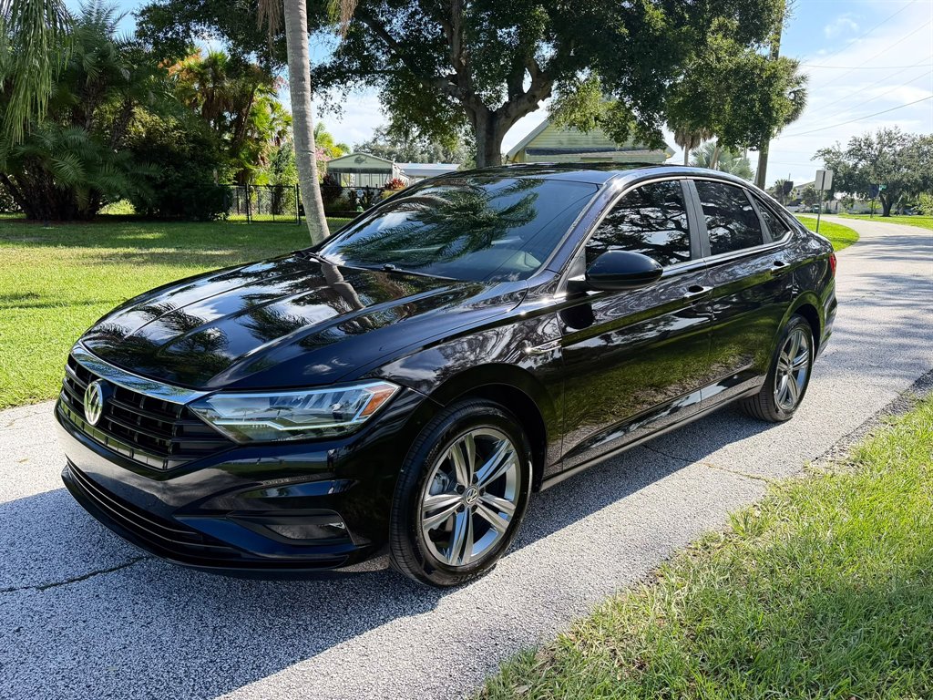 2019 Volkswagen Jetta R-Line